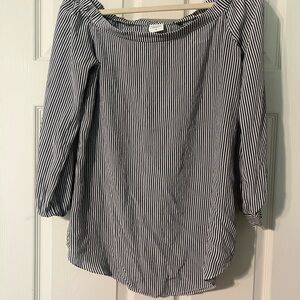 CAbi Gray and White 3/4 Sleeve Relaxed Blouse